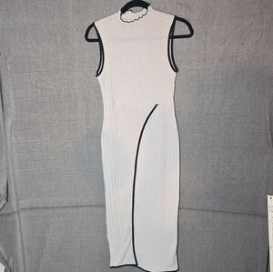 Shein Turtle Neck Chic Sleeveless Cream Long Dress Medium/6